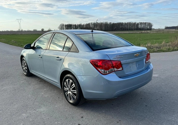 Chevrolet Cruze cena 22900 przebieg: 121000, rok produkcji 2009 z Puławy małe 781